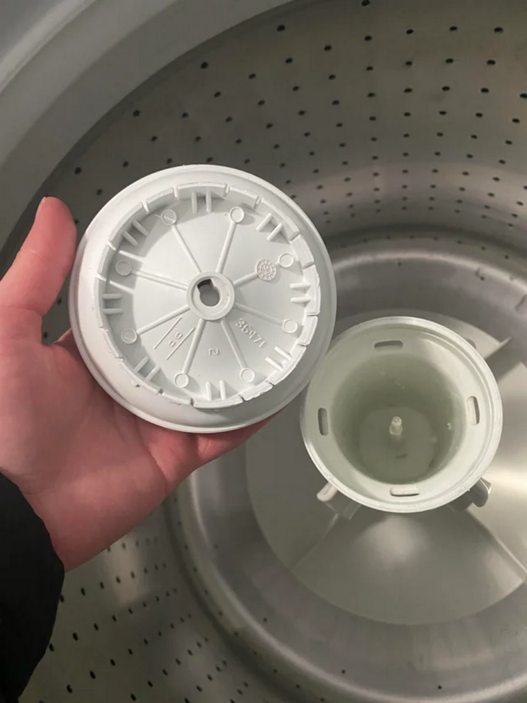 Clean Black Flakes Washer