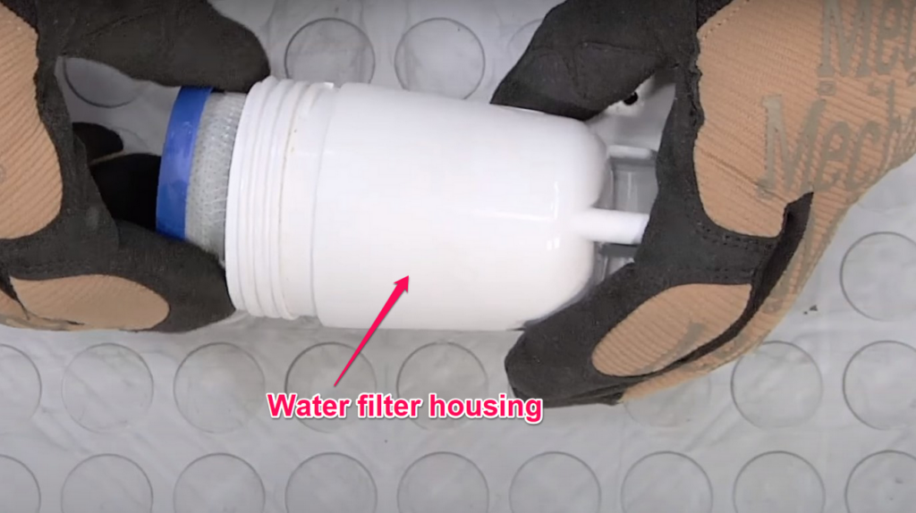 Installing Water filter Housing