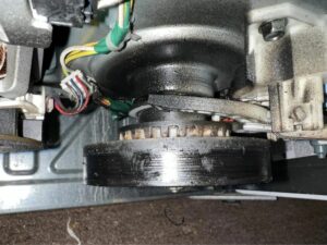 Washing Machine Leaking Oil [MUST READ] - SimplySwider.com